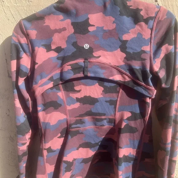 lululemon athletica Multicolor Camouflage Jacket Size Small - Picture 4 of 5